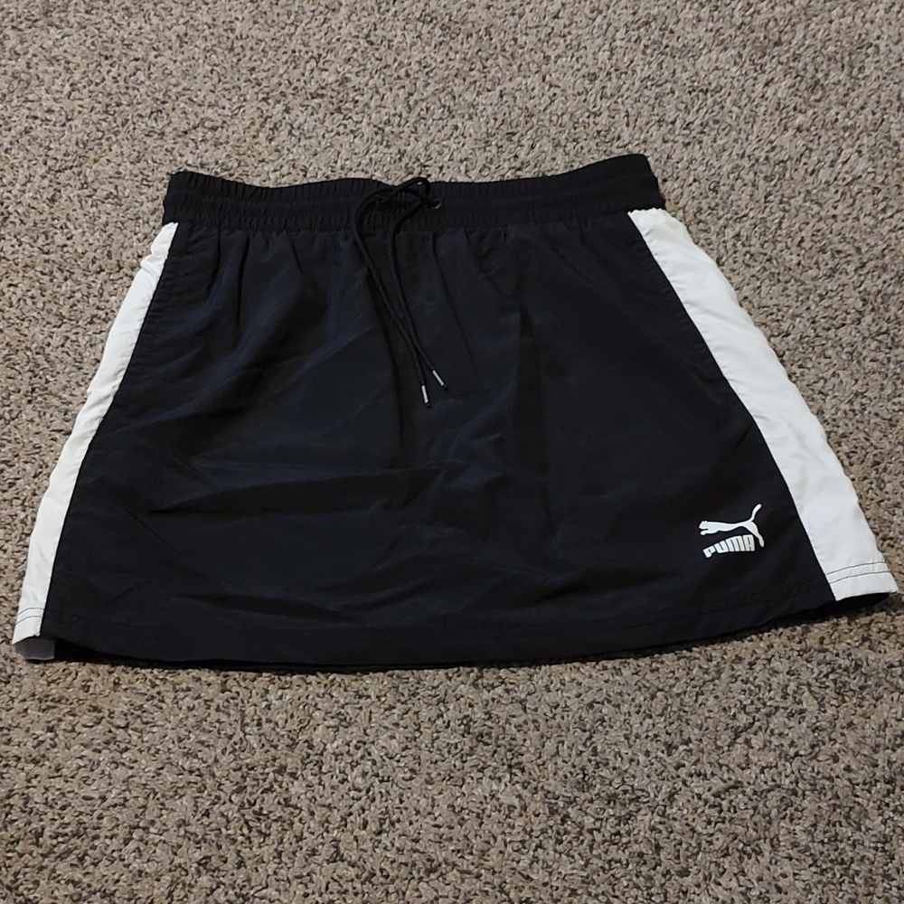 Women's Puma Black & White Skirt NEW